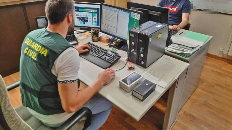 La Guardia Civil investiga a un menor de Hellín por publicar fotografías íntimas manipuladas de otra menor en una conocida red social