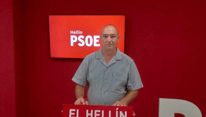 Juan Antonio Andújar pide al equipo de gobierno del PP que se dejen de política de “fotomatón y redes sociales”, y se pongan a trabajar