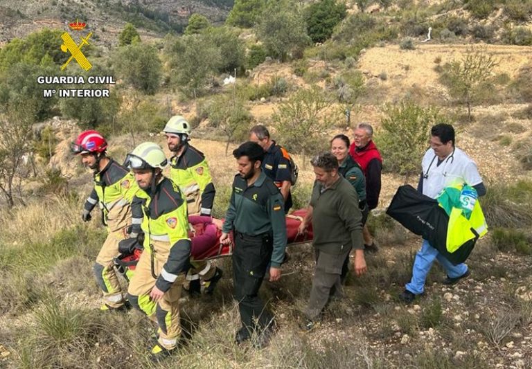 La Guardia Civil auxilia en Socovos a un recolector de níscalos tras sufrir una caída en el monte