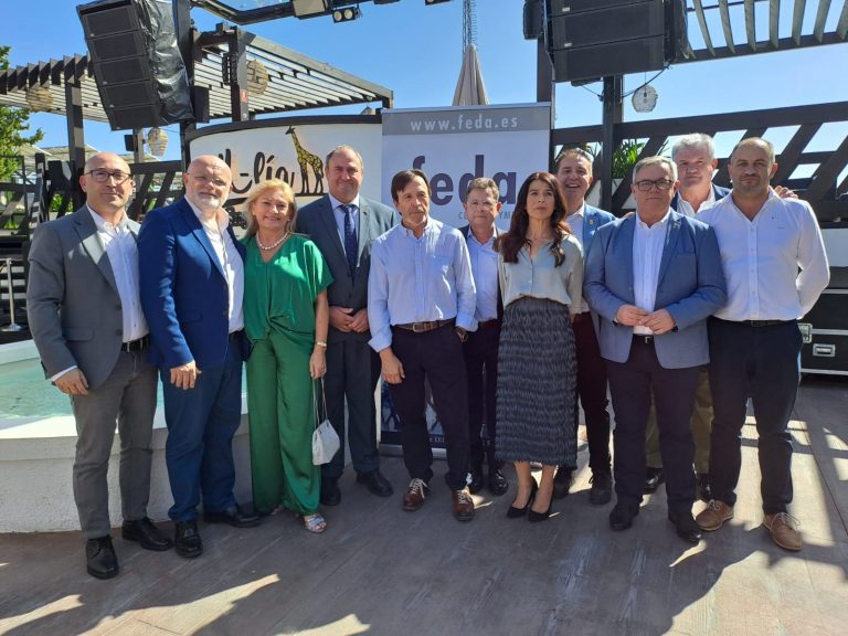 El Gobierno regional pone en valor el “papel insustituible” de las empresas como verdaderos motores de creación de empleo y riqueza