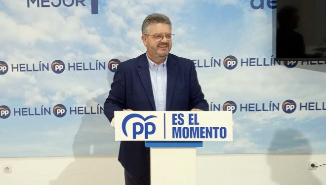 Juan Antonio Moreno exige a Page que sea coherente y diga en el Comité Federal del PSOE lo que dice en la Prensa