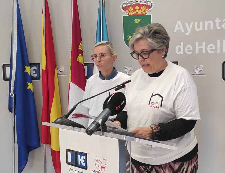Presentación de la campaña “No dejes que se queden fuera de cobertura. Nadie sin hogar”