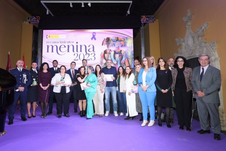 La Delegación del Gobierno de Castilla-La Mancha distingue al cuerpo de la Policía Local de Hellín con el premio “Menina 2023”