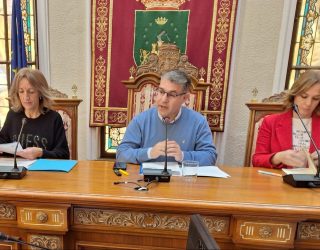 Grave enfrentamiento entre el Partido Popular y Vox en contra del PSOE en la sesión plenaria ordinaria del Ayuntamiento de Hellín