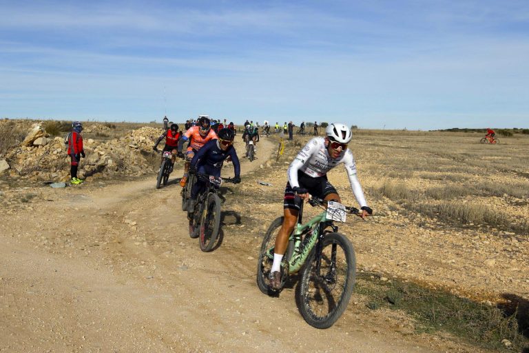 Lucía Navarro y Alberto López buscan cerrar el XVI Circuito Provincial de BTT con una victoria