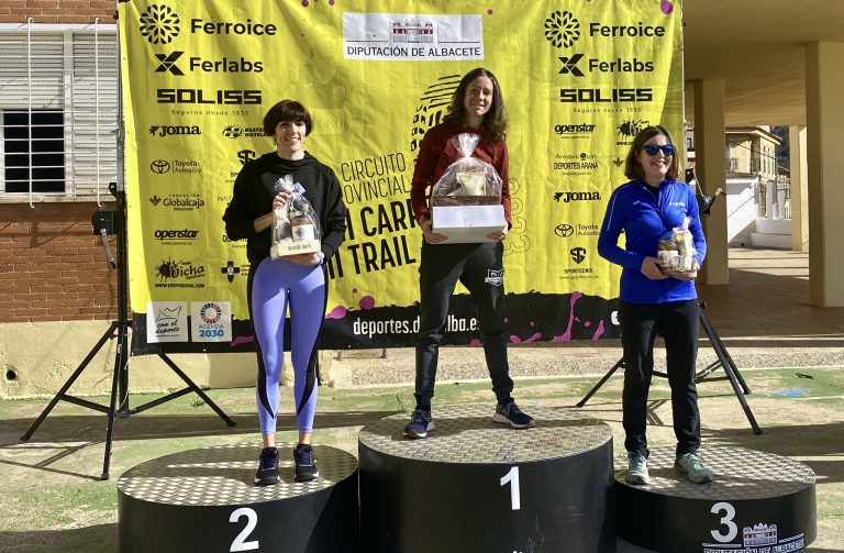 Ana Tauste Galera triunfa en Yeste ganando el Trail del Circuito Provincial de Albacete