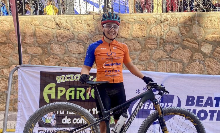Lucía Navarro gana la XV Marcha BTT ‘Los Cuchillos de Ontur’