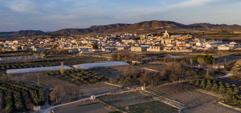 Ontur logra una concesión histórica para regar 1.880 hectáreas de cultivos leñosos