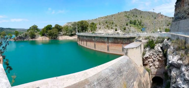 Los embalses de la cuenca del Segura registran una disminución de 2 hectómetros cúbicos en la última semana y están al 18,9% de su capacidad