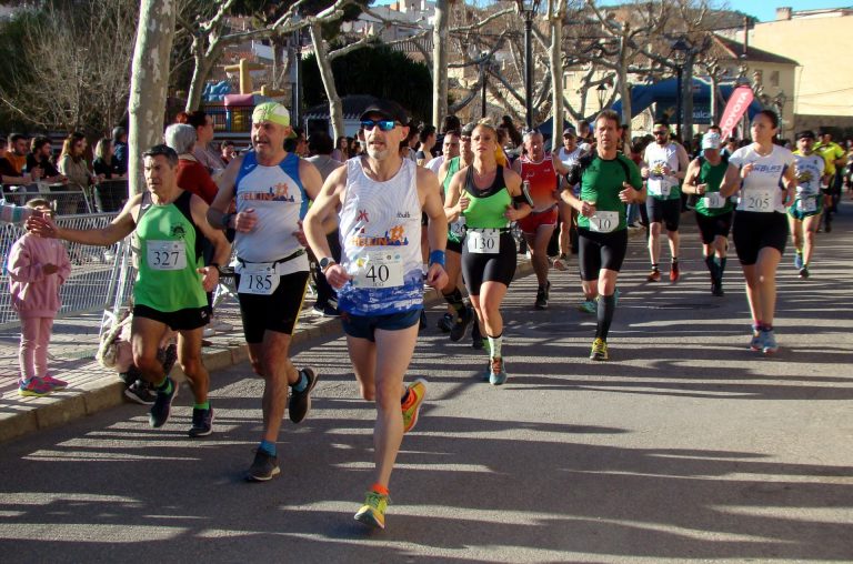 Elche de la Sierra celebra la XXIV Edición de la Vuelta a la Peña de San Blas