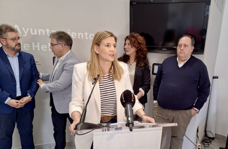 La secretaria general y portavoz del PP en CL-M, Carolina Agudo, “echa un capote” a Manuel Serena