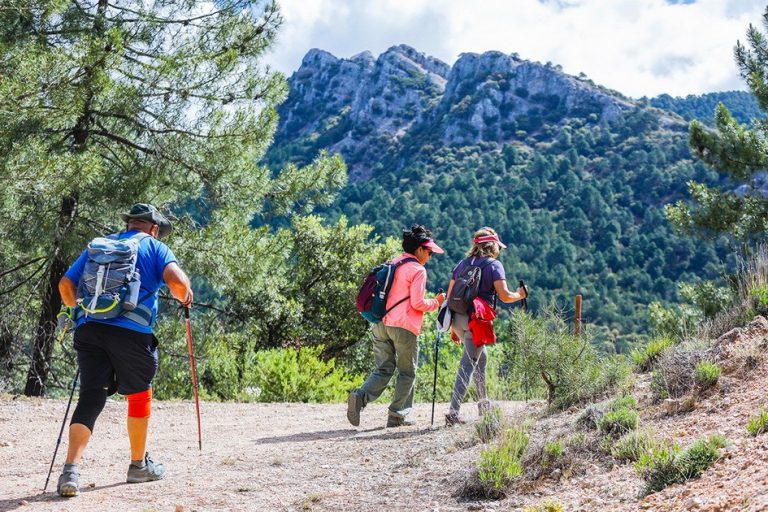 Dos nuevos destinos para los amantes del senderismo en Albacete: Bienservida y Elche de la Sierra