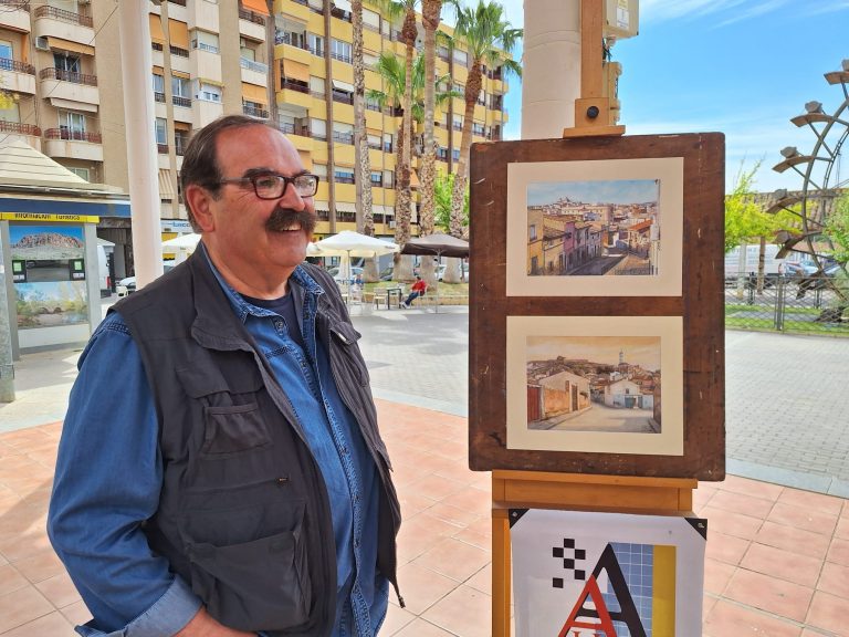 Artistas de Hellín celebran el Día Mundial del Arte con una muestra en el Recinto de la Feria