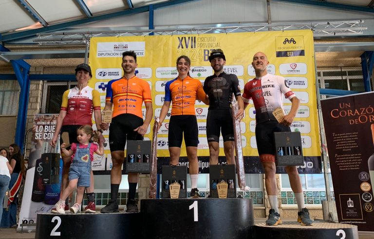 Lucía Navarro triunfa en Fuente-Álamo y refuerza su liderato en el Circuito Provincial de BTT