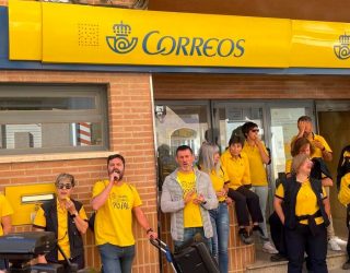 Seguimiento total de la huelga en el servicio de reparto de Correos por la reducción de personal
