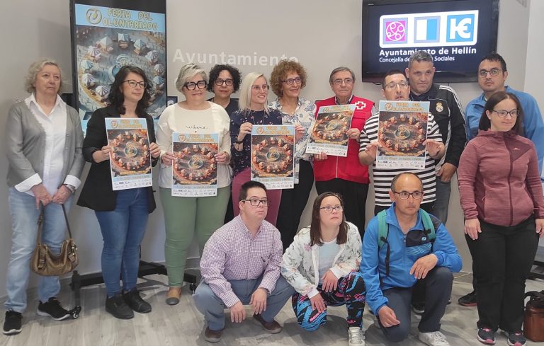 Hellín celebra la primera Feria del Voluntariado para potenciar el compromiso comunitario