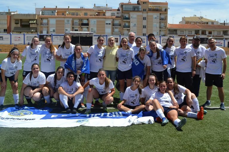 La chicas del Hellín Femenino invictas y campeonas con ascenso a preferente