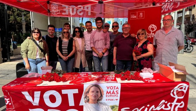 Los partidos políticos hacen un llamado a la acción cívica en el Mercadillo de cara a las Elecciones Europeas