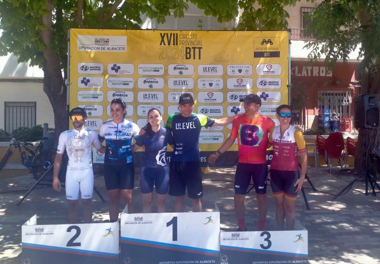 Xavi Calaf y Almudena Jiménez triunfan en la BTT de Socovos
