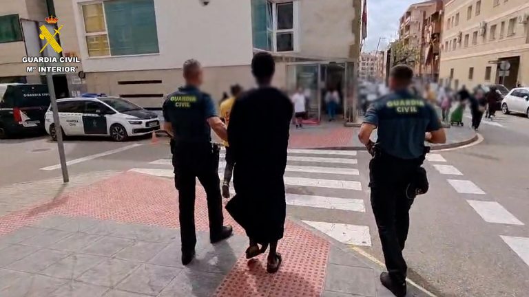 Detenidas 13 personas por amaños en contratación de extranjeros y explotación laboral en una gran empresa agrícola de Hellín
