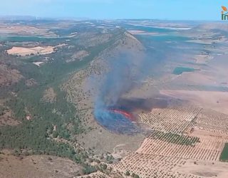 Incendio forestal en Tobarra afecta a la zona de monte bajo cerca de las entresierras