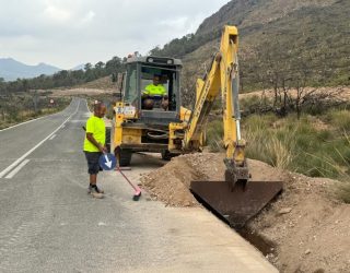 La Diputación de Albacete arregla las cunetas del Puerto de Agramón