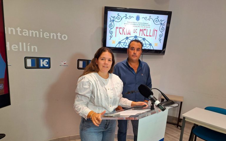 La Hermandad de la Alegría sorprende con nuevas actividades para la Feria 2024
