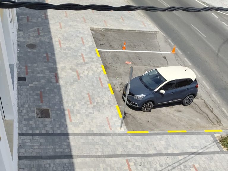 Problemas de aparcamiento en la Avenida Libertad
