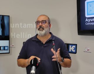 Víctor Torres presenta la nueva oferta de planes de empleo del Centro de Formación Municipal