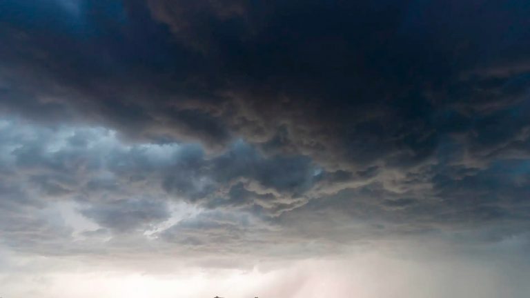 AEMET emite aviso especial por riesgo de fuertes lluvias y tormentas debido a una DANA entre hoy y el jueves