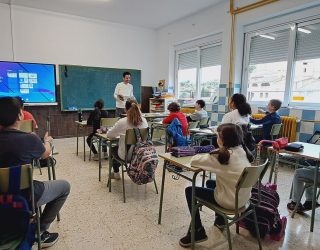 Los escolares de Letur vuelven a su colegio tras la riada