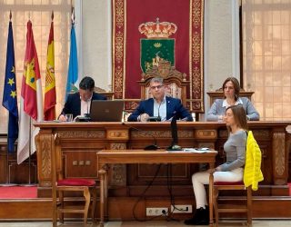 El PSOE insta al alcalde de Hellín a romper su pacto con Vox en un pleno marcado por la confrontación