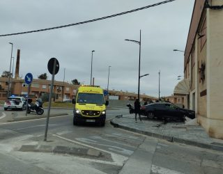 Accidente de tráfico en la Avenida Libertad de Hellín