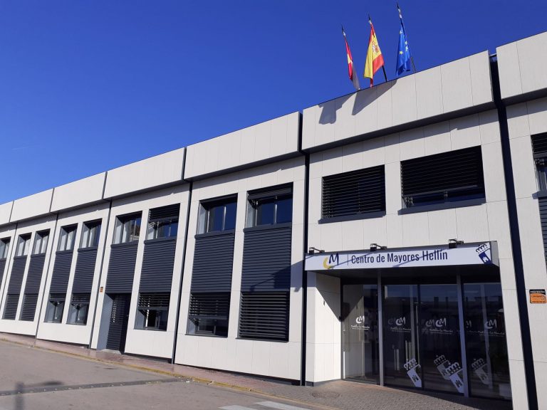 El Centro de Mayores de Hellín presenta su programación navideña 2024