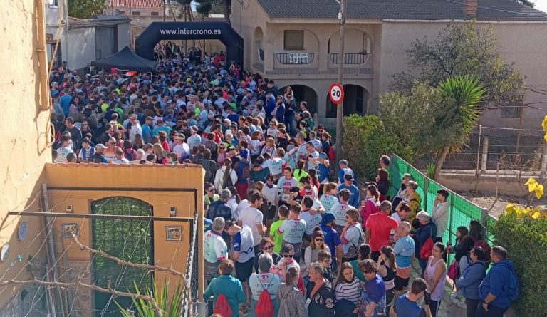600 corredores, “ajo mataero” para 1.500 personas y rock, así fue la X Carrera Popular de Sierra