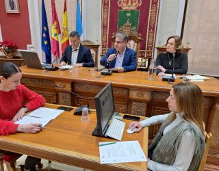 El Pleno municipal saca a relucir los problemas en la venta de abonos para la programación cultural de primavera