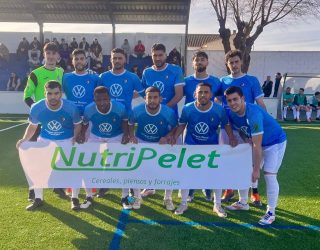 Juanmi obra el milagro y el Hellín CF vence con un golazo desde el centro del campo (1-2)