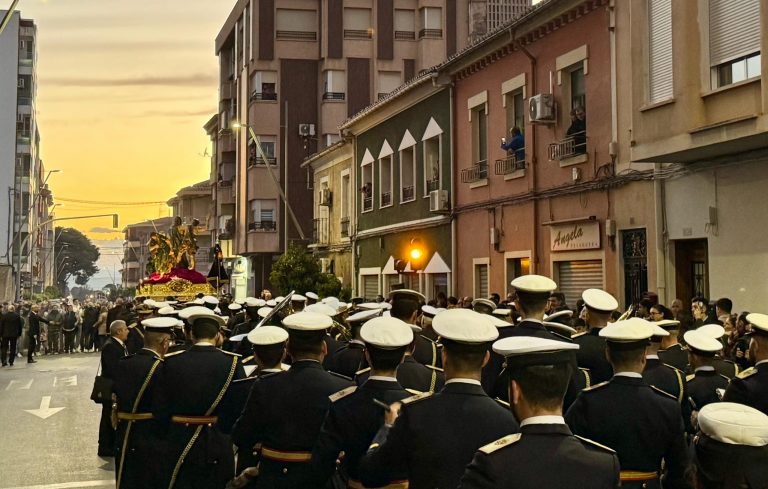 El inconfundible sonido de Tres Caídas elevó la solemnidad del Señor del Prendimiento en su 75º aniversario