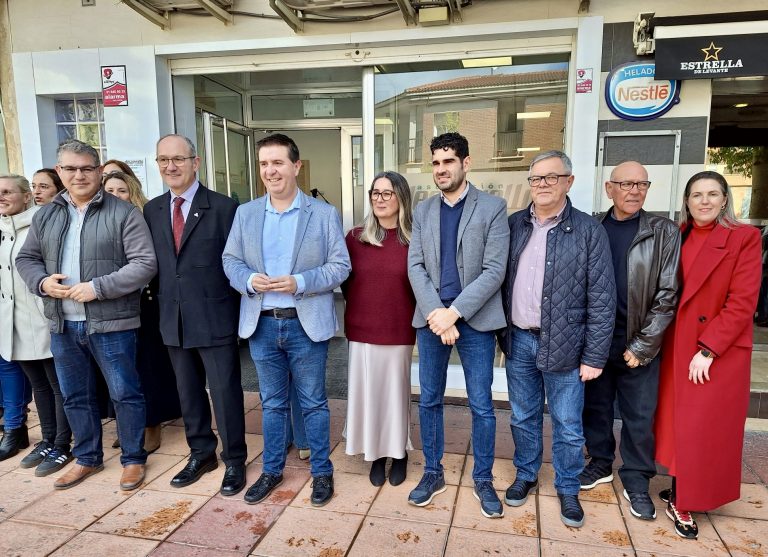Inauguración del local de la Asociación Desarrollo-Autismo de Albacete en Hellín