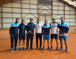 El Club Tenis Hellín se impone con autoridad en su debut en el Campeonato de España +35