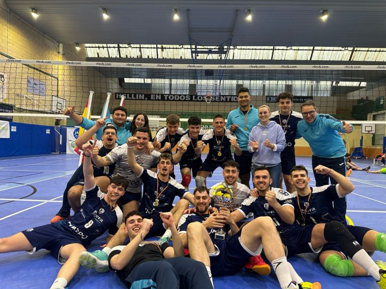 El vóley hellinero, más vivo que nunca tras un histórico 3-0, buscará el ascenso a Primera Nacional