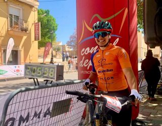 Lucía Navarro Cuesta vuelve a ganar en la BTT de Mahora
