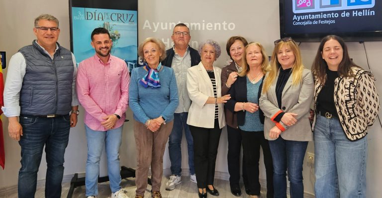 Hellín revive la esencia de los Mayos en una noche única