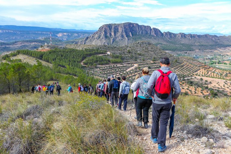 El programa de senderismo de la Diputación recala en Elche de la Sierra