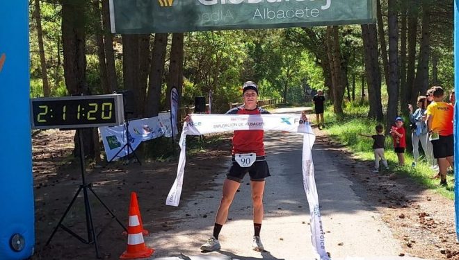 Los hermanos Tauste destacan en el exigente Trail de Peñascosa