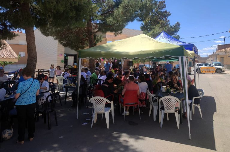 El Barrio de la Estación se viste de lunares con su gran Fiesta Flamenca el 17 de mayo