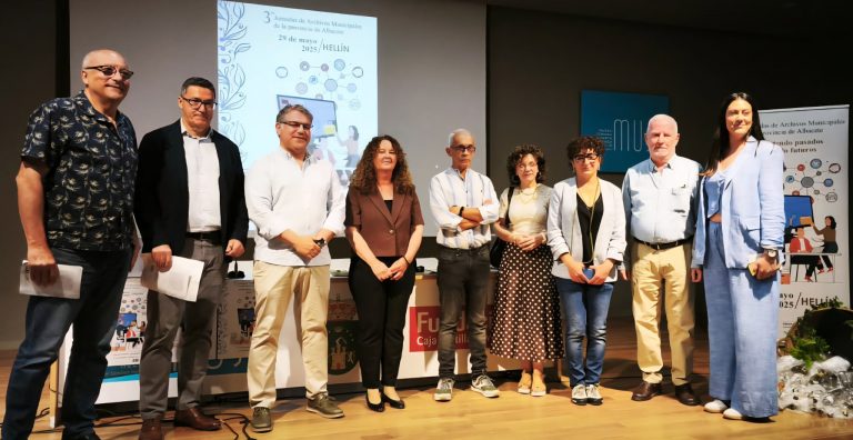 Hellín acoge las III Jornadas de Archivos Municipales y recibe la histórica donación de El Faro de Hellín