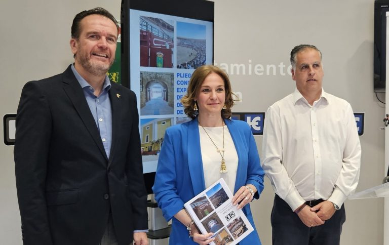 El Ayuntamiento ofrece 50.000 euros a la empresa que garantice dos festejos taurino anuales con figuras del escalafón nacional