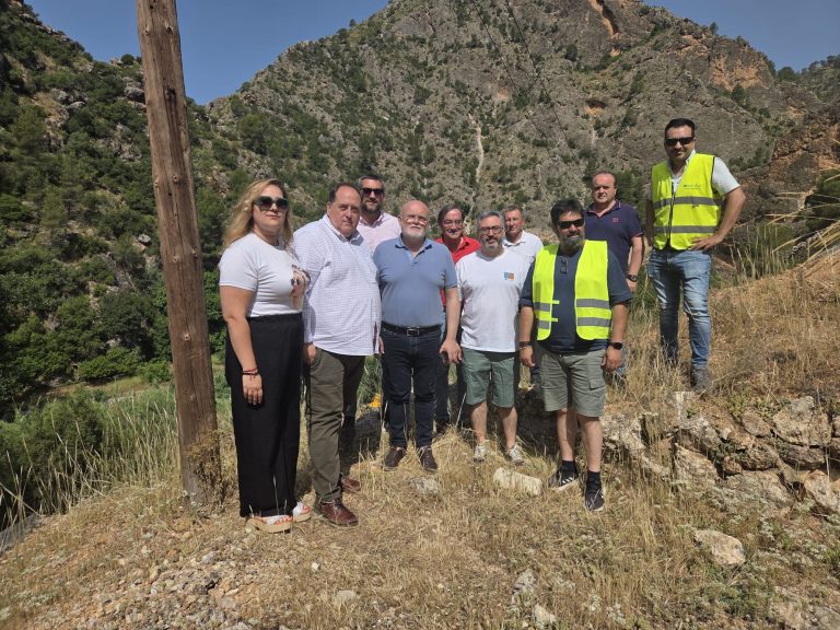 Avanza la reconstrucción de la CM-3203 en Ayna tras el colapso por lluvias