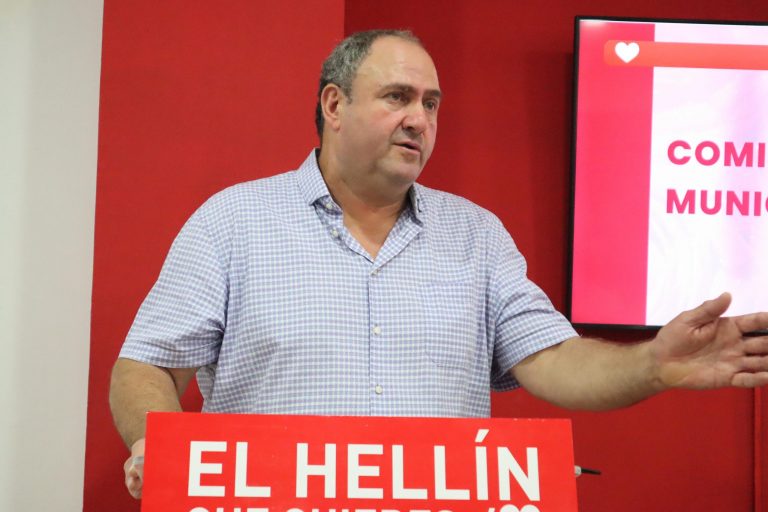 Julián Martínez Lizán pide la unión de todos para recuperar la alcaldía